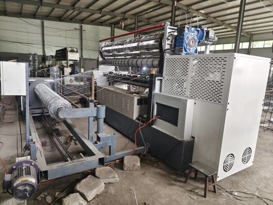 मेष लंबाई 200 मीटर फिक्स्ड नॉट मवेशी बाड़ मशीन होल साइज 3 इंच