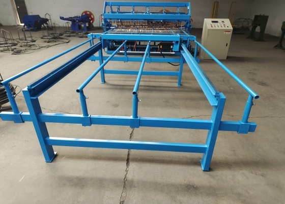 Railway Guard Fence Size 1.8*2.2m Fence Mesh Panel Welding Machine 200A